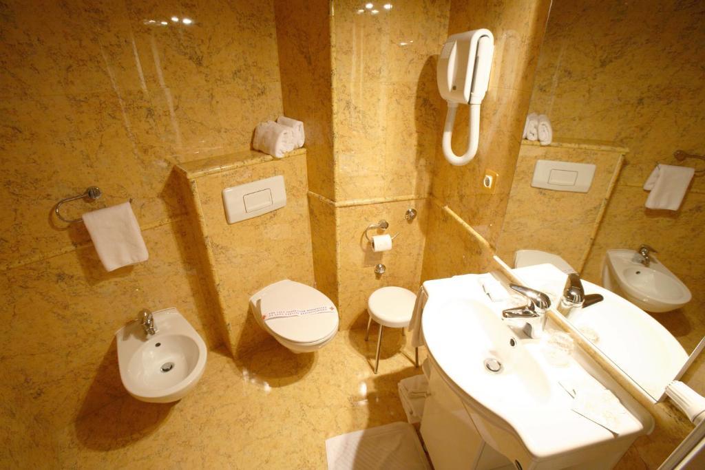 Hotel Dinara Livno Quarto foto