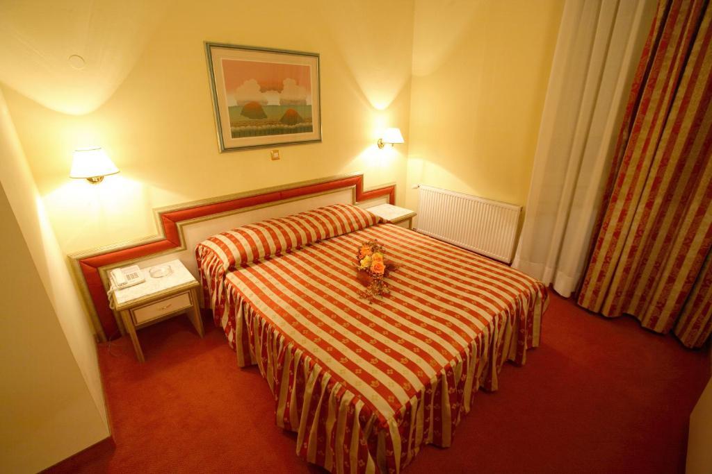 Hotel Dinara Livno Quarto foto